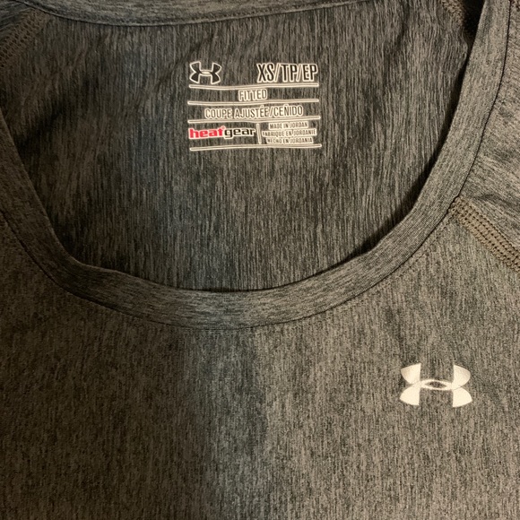 NWOT women’s XS underarmour gray heat gear long sleeve - Picture 5 of 8